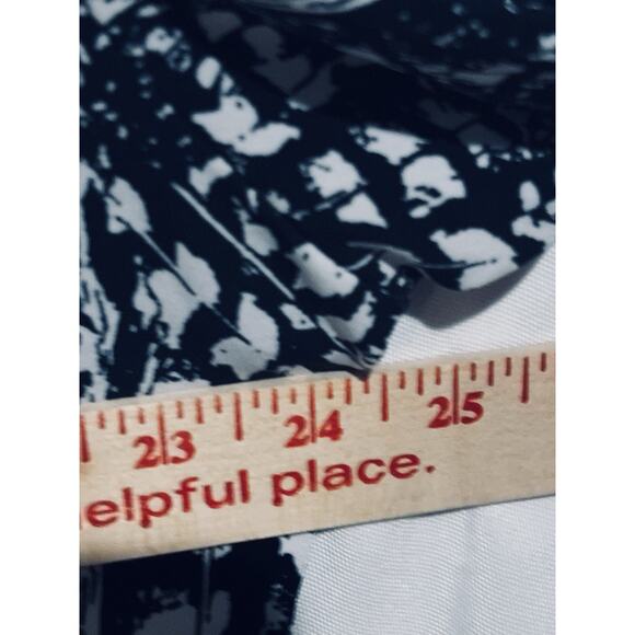 Christopher & Banks Women’s 2pc Top Plus Sz 2x Black White Studs Bead Artsy Work - Picture 7 of 12